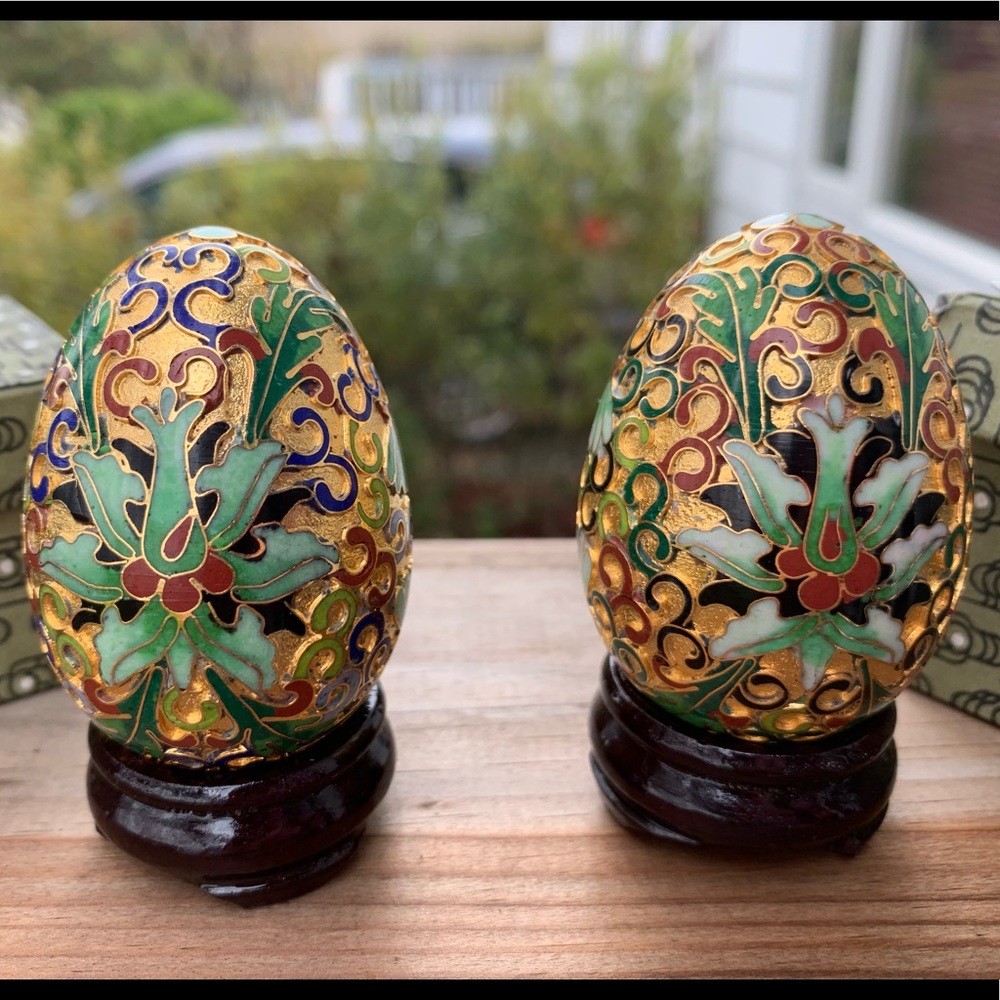 Unique Miniature Eggs